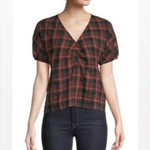 #339 Madewell short sleeve gathered V neck plaid blouse size L